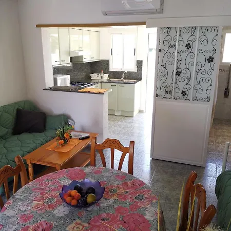 Residencia Thomas Apartment